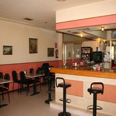 Hostal Liste Station 拉科鲁尼亚 外观 照片