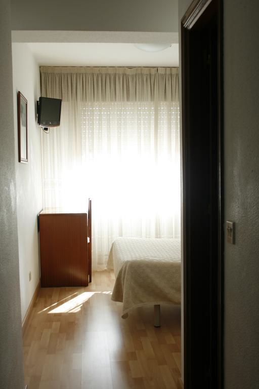 Hostal Liste Station 拉科鲁尼亚 客房 照片